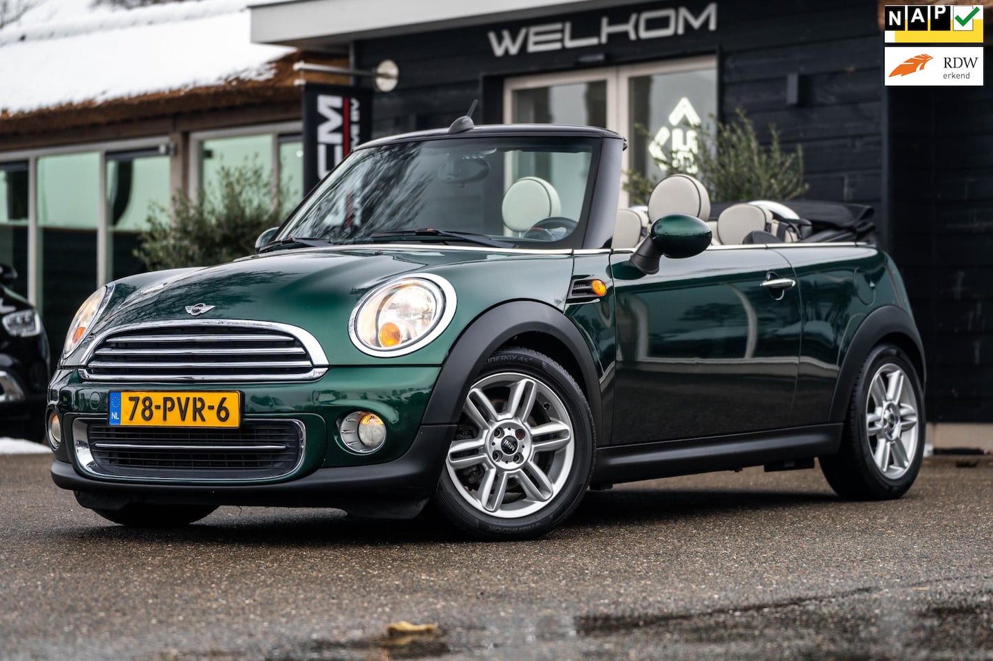 MINI Cabrio - Mini 1.6 Cooper Chili NL Auto I NAP I Leder I Dealeronderhouden I Climate I Cruise I Zeer - AutoWereld.nl