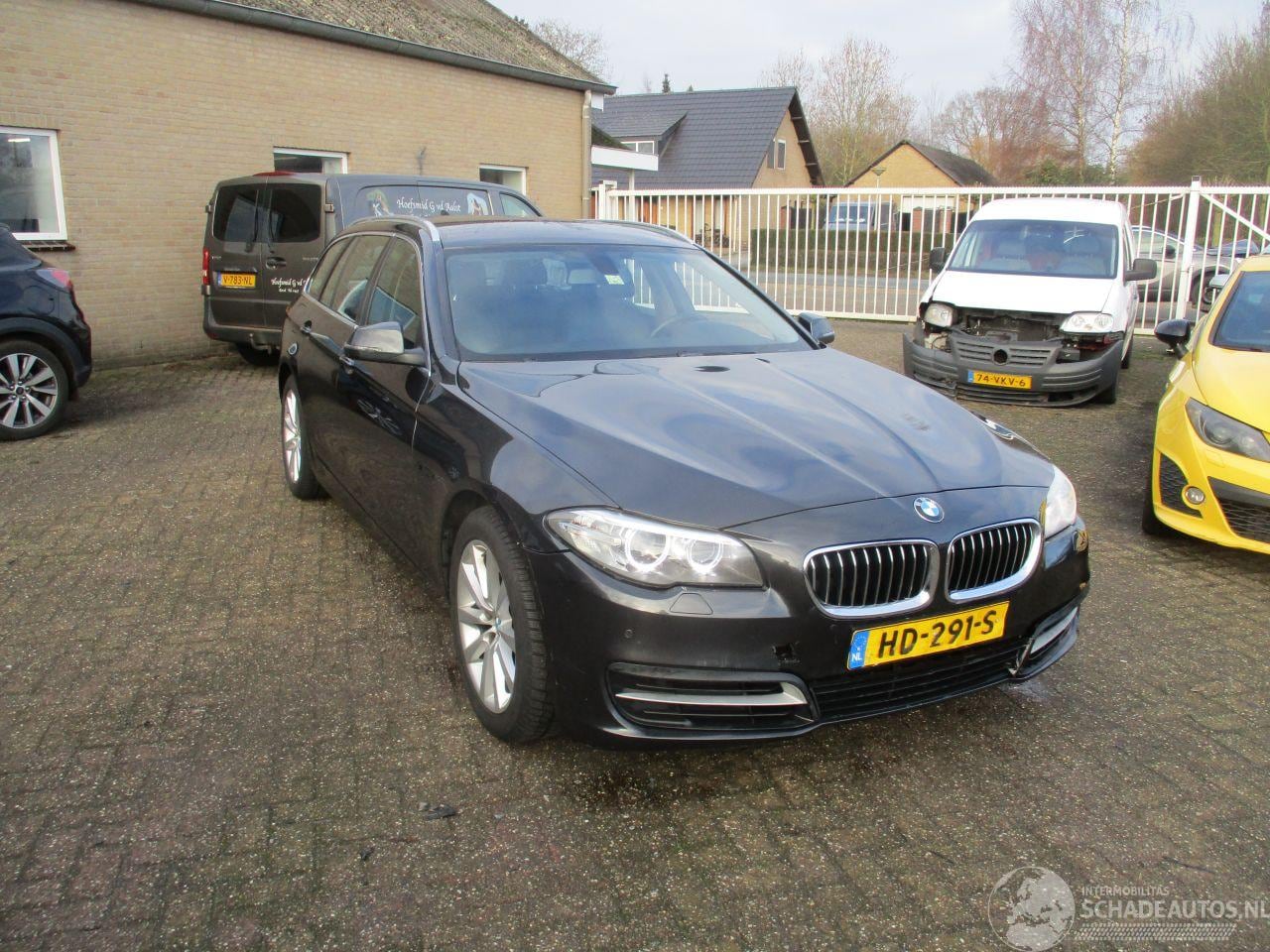 BMW 5-serie Touring - 520 I High Executive Aut REST BPM 1000 EURO !!! - AutoWereld.nl