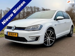 Volkswagen Golf - 1.4 TSI GTE Panoramadak Leder Navi Clima PDC Perfect Onderhouden