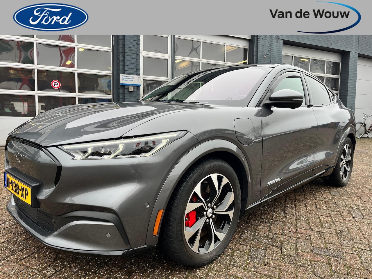 Ford Mustang Mach-E - Extended First Edition AWD 98 kWh Garantie t/m juni 2028!!! - AutoWereld.nl