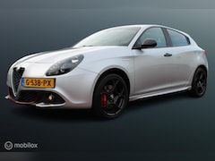Alfa Romeo Giulietta - 1.4 Turbo 120 PK Sport, Donker glas, Navi, App connect, Cruise, Clima, Pdc Alcantara bekle