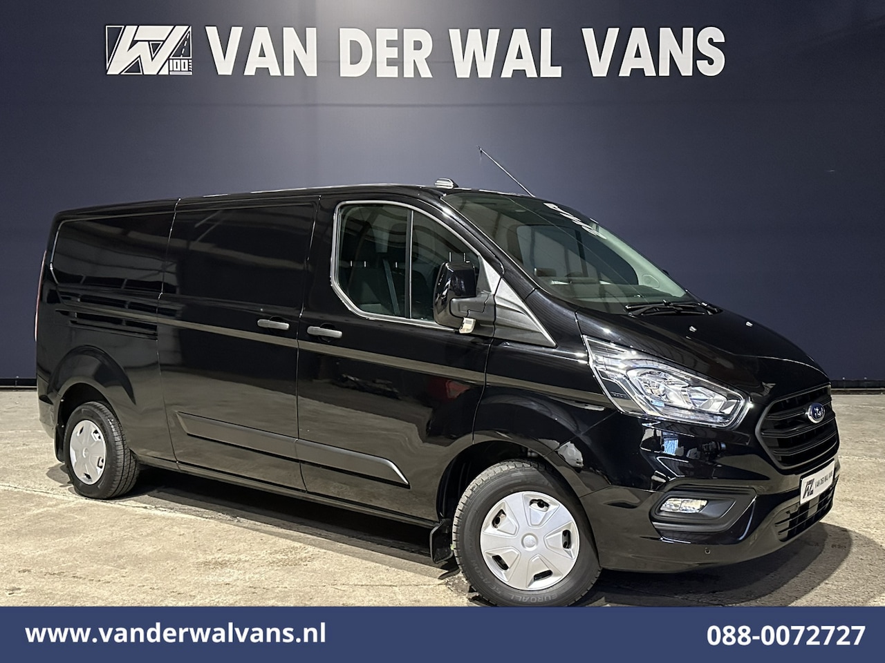 Ford Transit Custom - 2.0 TDCI 131pk L2H1 Euro6 Airco | Navigatie | LED | Cruisecontrol | 2800kg Trekhaak Parkee - AutoWereld.nl