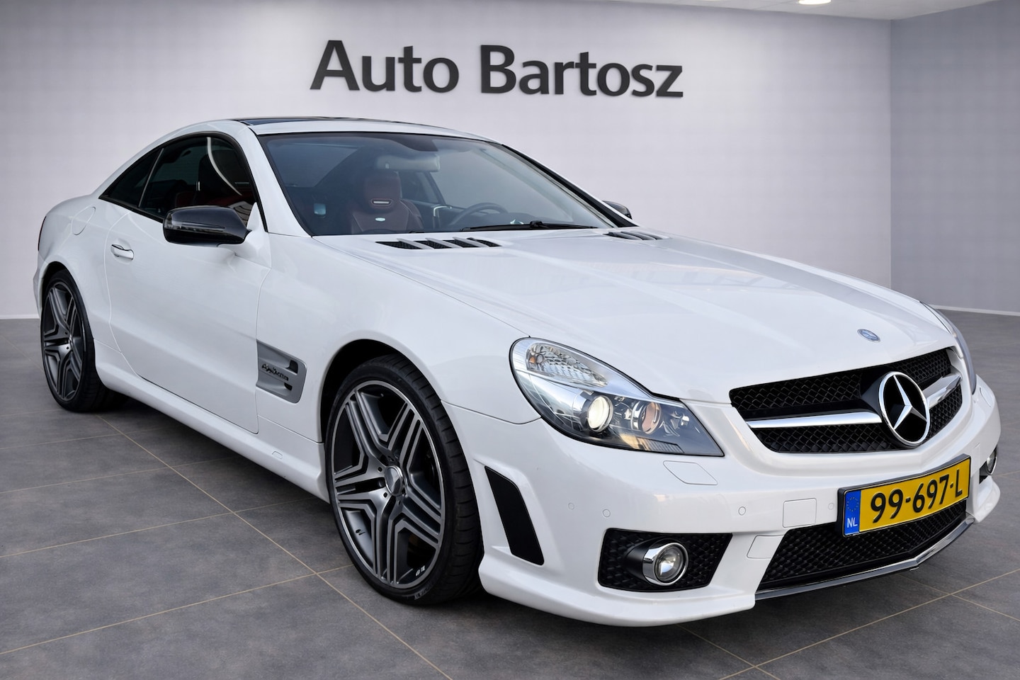 MERCEDES-BENZ SL 63 AMG