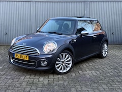 MINI Cooper - 1.6 Chili | Pano | Clima | Cruise | NAP | Stoelverwarming