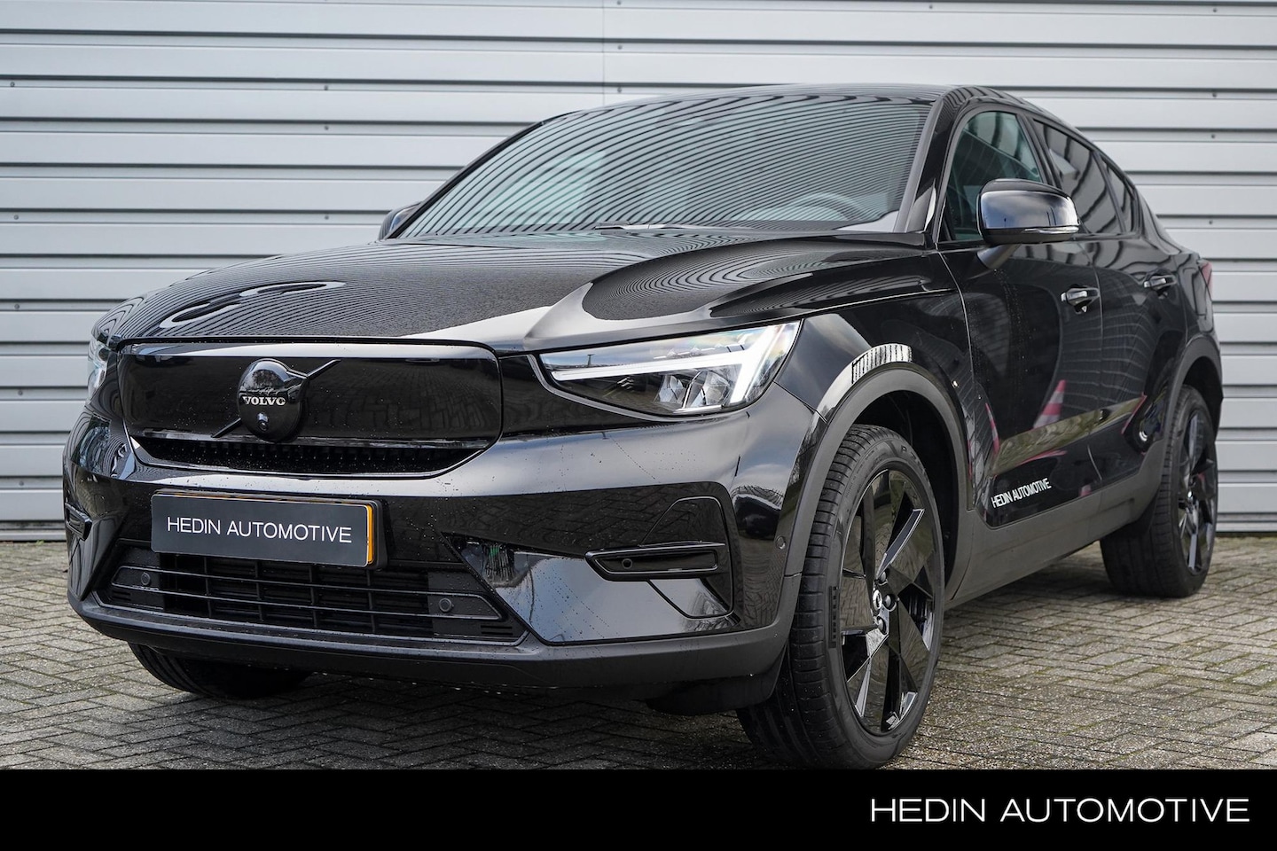 Volvo EC40 - Single Motor Extended Range Ultra Black Ed. 82 kWh | Electrisch bedienbare voorstoelen | K - AutoWereld.nl
