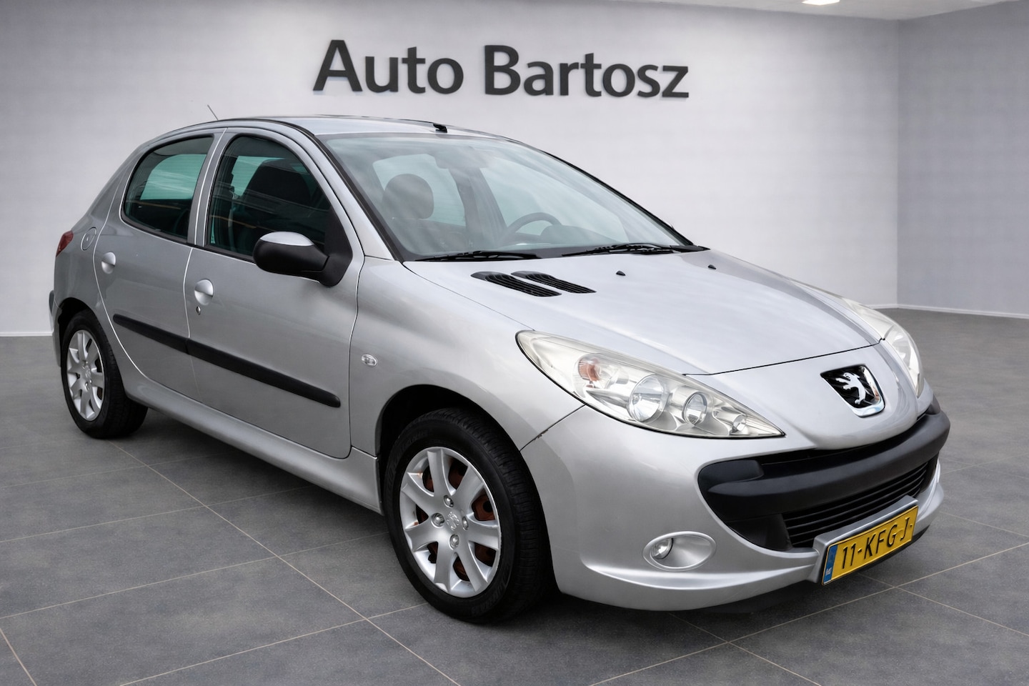 Peugeot 206 - | NAP | 1e eigenaar | Nieuwe distributieriem | Zuinig | Regensensor - AutoWereld.nl