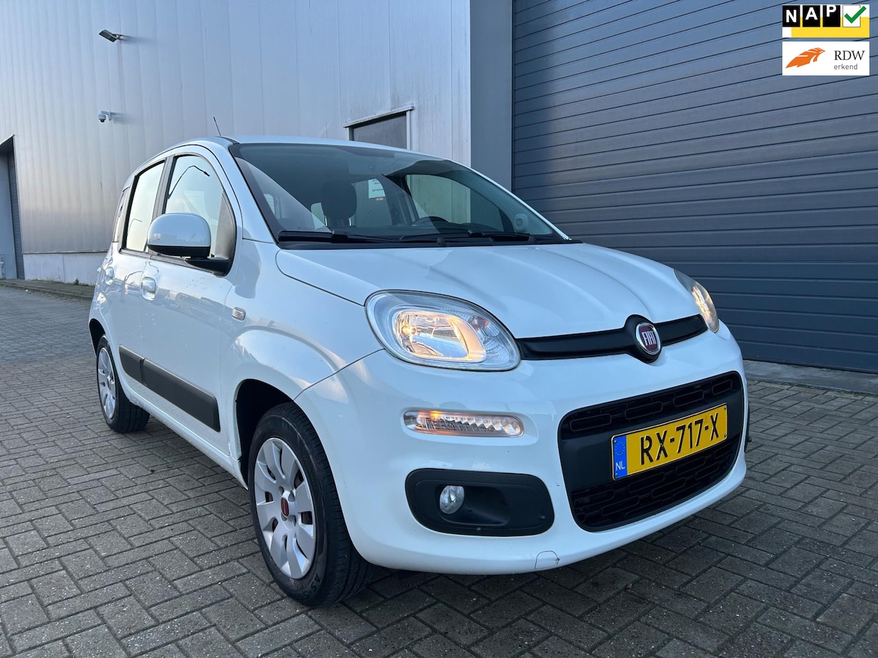 Fiat Panda - 0.9 TwinAir Lounge AIRCO NAP 2018 - AutoWereld.nl