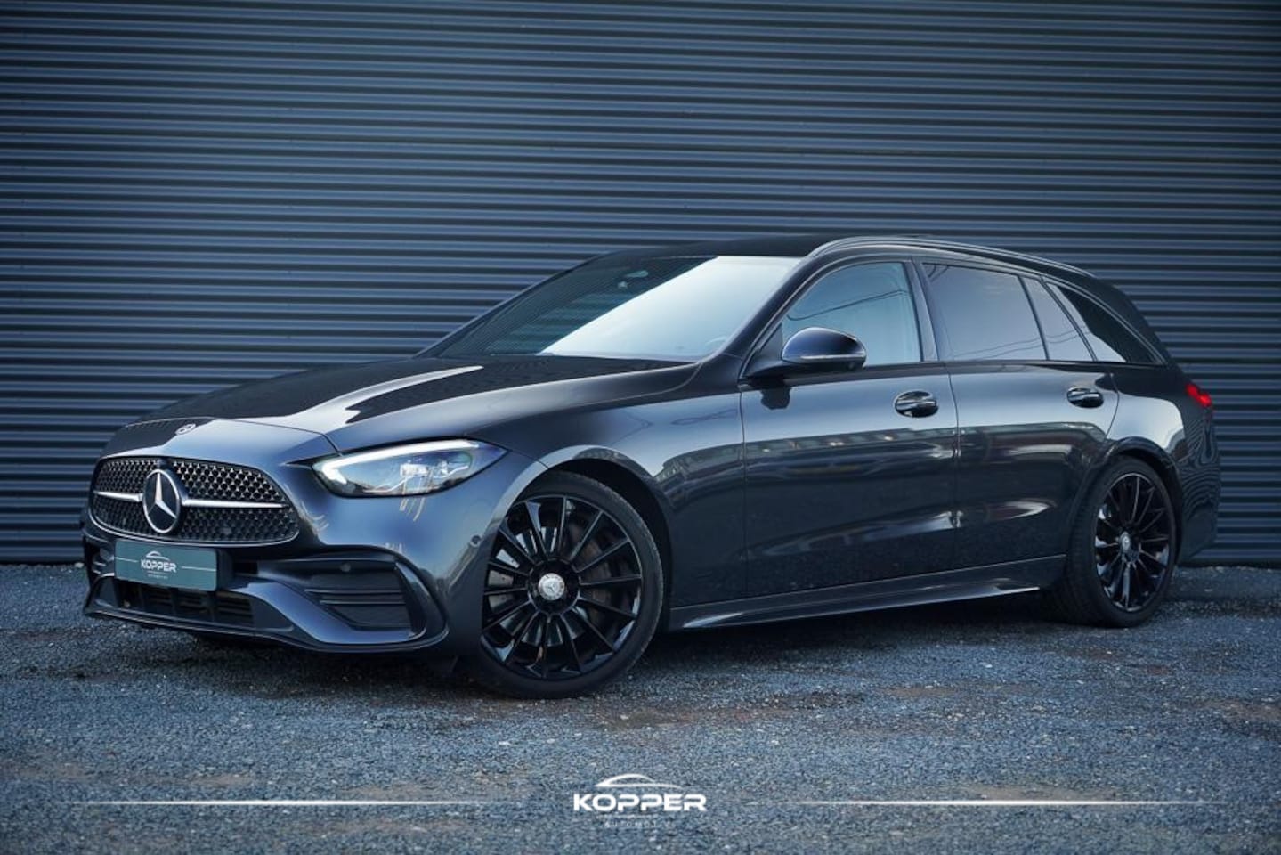 Mercedes-Benz C-klasse Estate - 200 AMG Line / Pano / Burmester / Trekhaak / Stoelverwarming - AutoWereld.nl