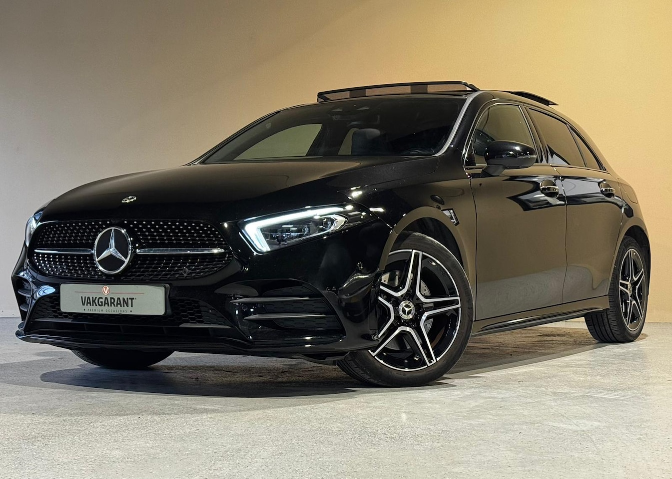 Mercedes-Benz A-klasse - 250 e Business Solution AMG |Panorama dak |Head-up|Sfeer |Memory seats | - AutoWereld.nl