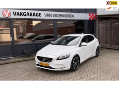 Volvo V40 - 2.0 D4 Momentum Business