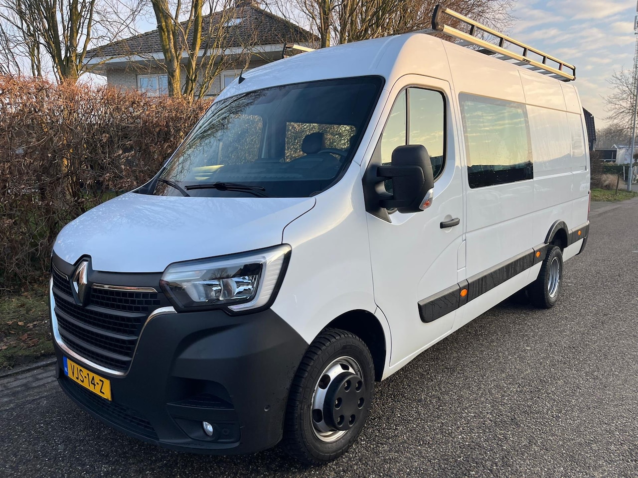 Renault Master - T35 165PK L3H2 DL Dubbele cabine | 3500kg trek - AutoWereld.nl
