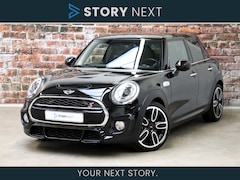 MINI Cooper S - Hatchback Serious Business Automaat 5 deurs / Navigatie Professional / John Cooper Works E