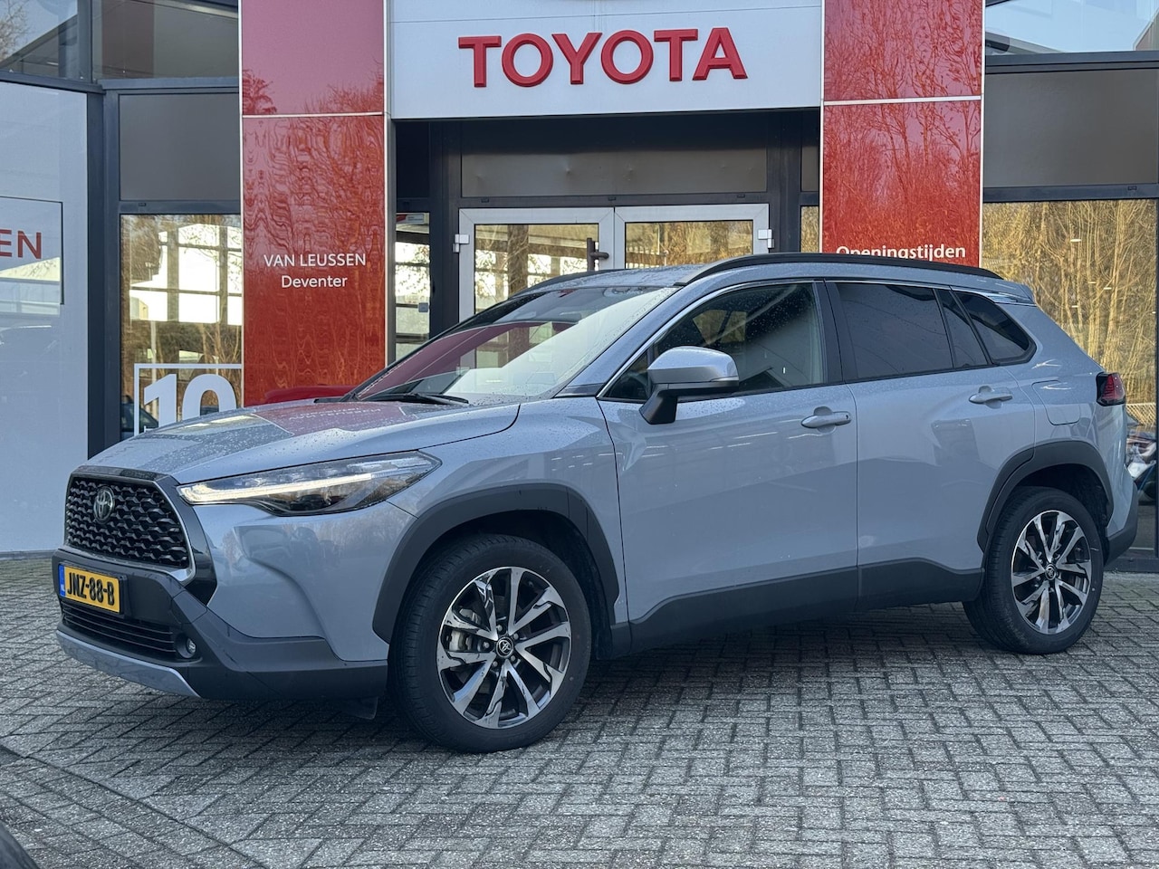 Toyota Corolla Cross - Hybrid 140 Dynamic KEYLESS ELEK-ACHTERKLEP APPLE/ANDROID LM-VELGEN AD-CRUISE DAB+ CAMERA - AutoWereld.nl