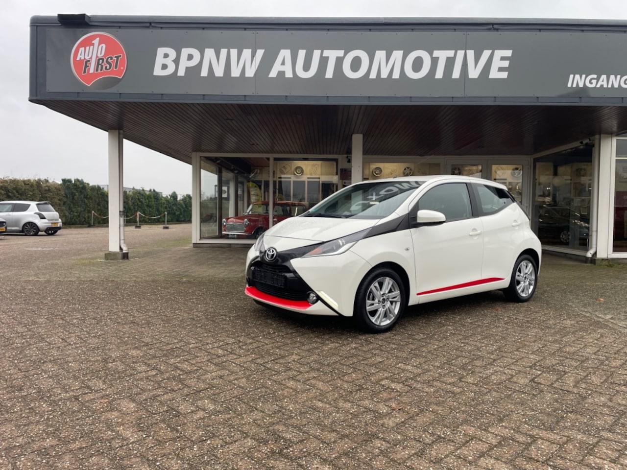 Toyota Aygo - 1.0 VVT-i x-play 1.0 VVT-i x-play - AutoWereld.nl