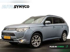 Mitsubishi Outlander - 2.0 PHEV Executive Edition | Xenon | Camera | | PDC | Cruise | Climatronic
