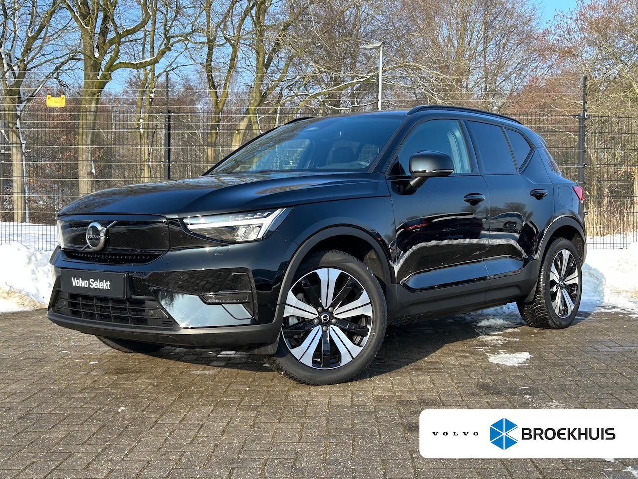 Volvo XC40 - Recharge Plus 70 kWh | SoH 98% | Warmtepomp | Trekhaak | Camera | Keyless | - AutoWereld.nl
