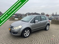Suzuki SX4 - 1.6 Comfort - NAP - AIRCO - CARPLAY - ELECHTRISCHE RAMEN - STUURBEKRACHTIGING