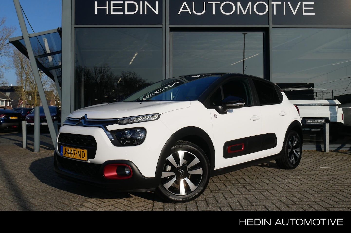 Citroën C3 - 1.2 PureTech C-Series | Navigatie | Trekhaak | Parkeersensoren | - AutoWereld.nl