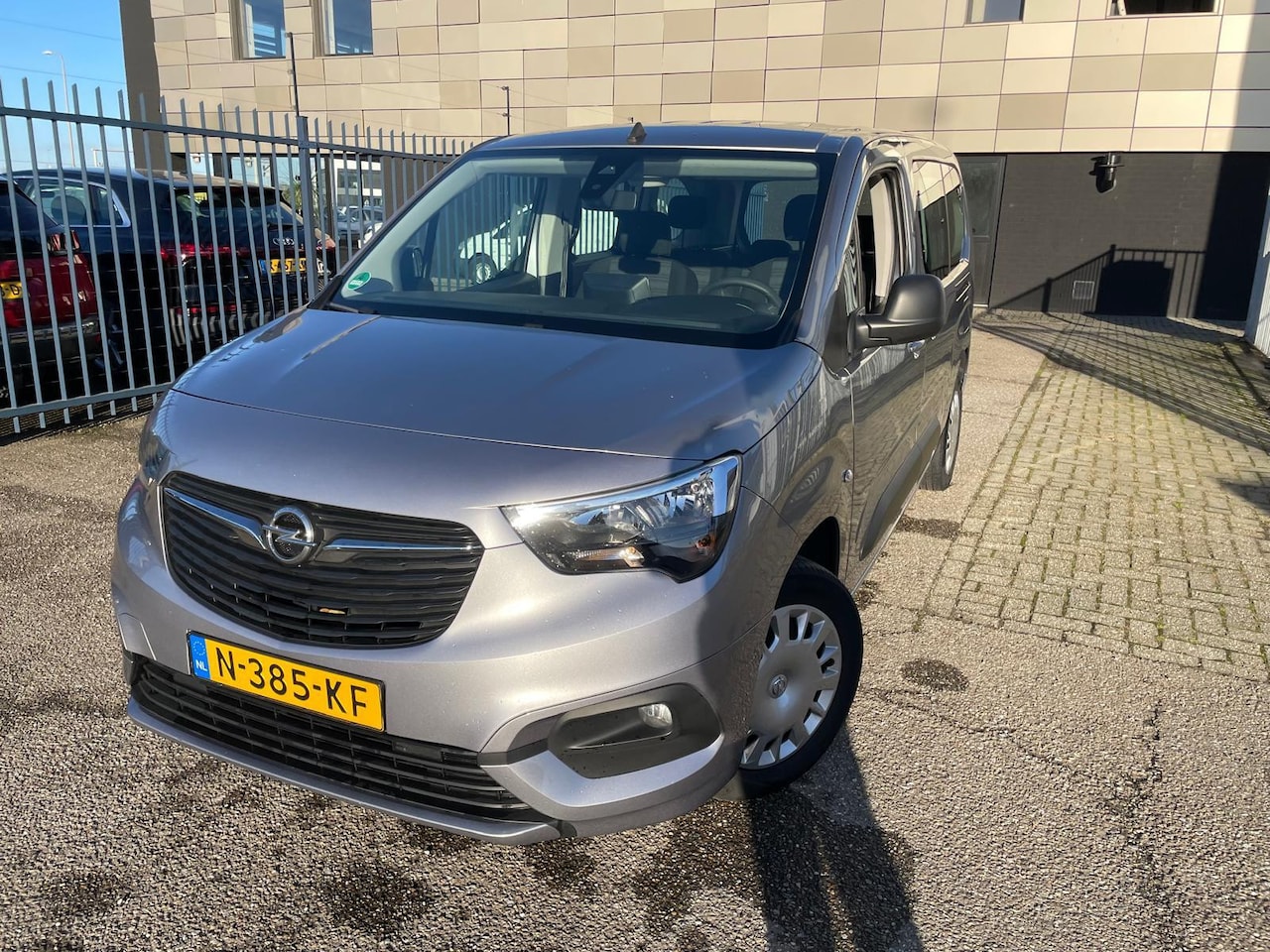 Opel Combo Life - 1.2 Turbo L2H1 Edition 1.2 Turbo L2H1 Edition - AutoWereld.nl