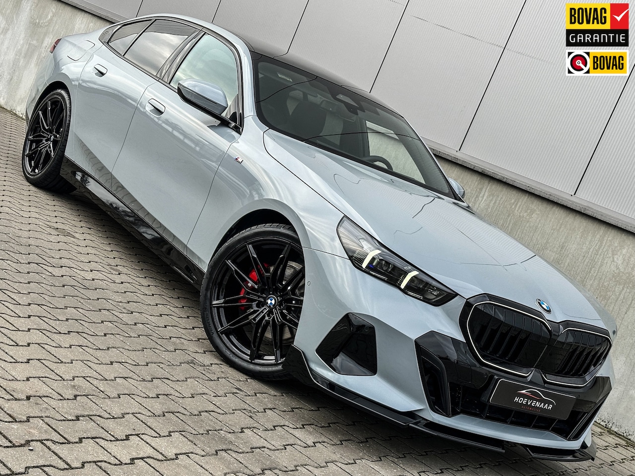BMW 5-serie - 520i M-sport 21Inch Performance H&K Pano Brooklyn - AutoWereld.nl