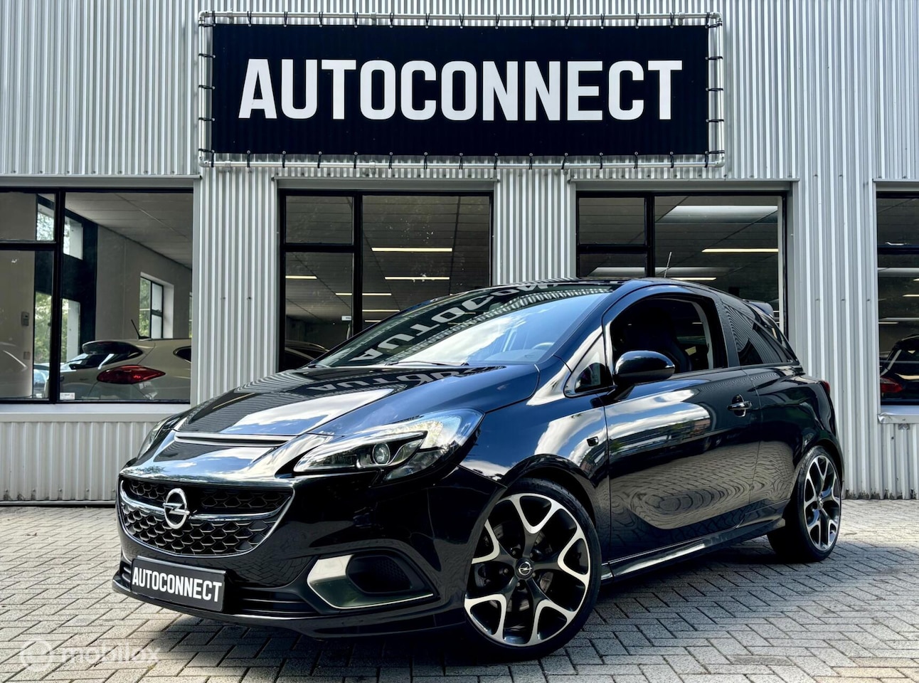 Opel Corsa - 1.6 Turbo OPC 1.6 Turbo OPC. 207 PK, KUIPSTOELEN, CRUISE, LEDER. - AutoWereld.nl