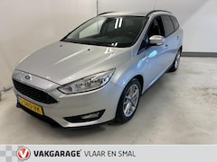 Ford Focus Wagon - 1.0 First Edition Carplay-Lichtmetalen velgen-Stuurverwarming-Cruise controle
