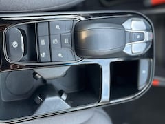 Hyundai IONIQ - Comfort EV 38 kWh | Navigatie | Adaptive cruise control | Keyless | Stoelverwarming