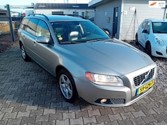 Volvo V70 - 2.4D Kinetic BJ 2008 NETTE AUTO TREKHAAK