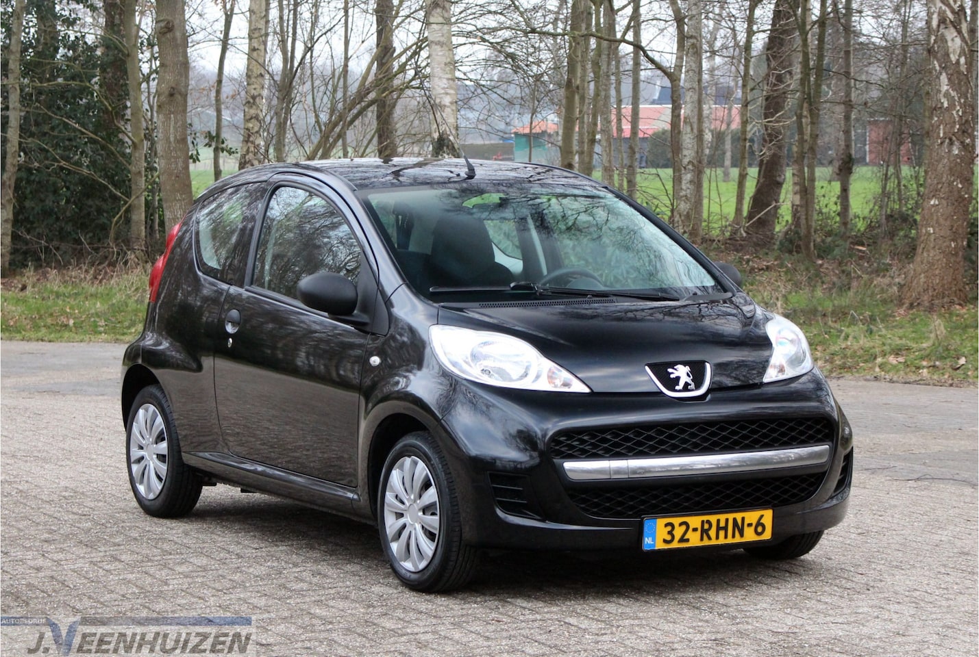 Peugeot 107 - 1.0-12V XR | 2011 | Airco | Nwe APK! - AutoWereld.nl