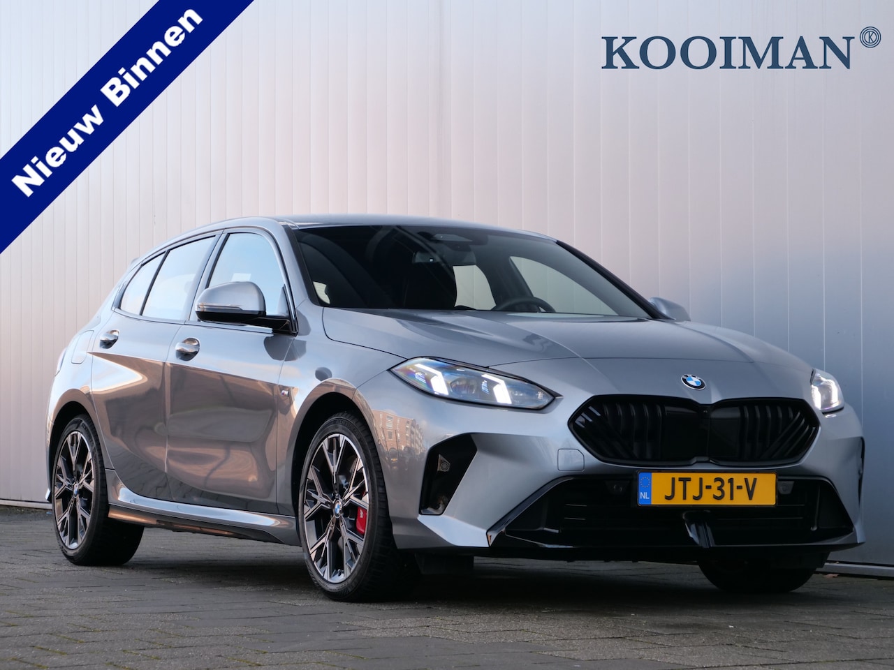 BMW 1-serie - 116 automaat 123pk M Sportpakket Pro Stoelverwarming /  Camera / Keyless entry - AutoWereld.nl