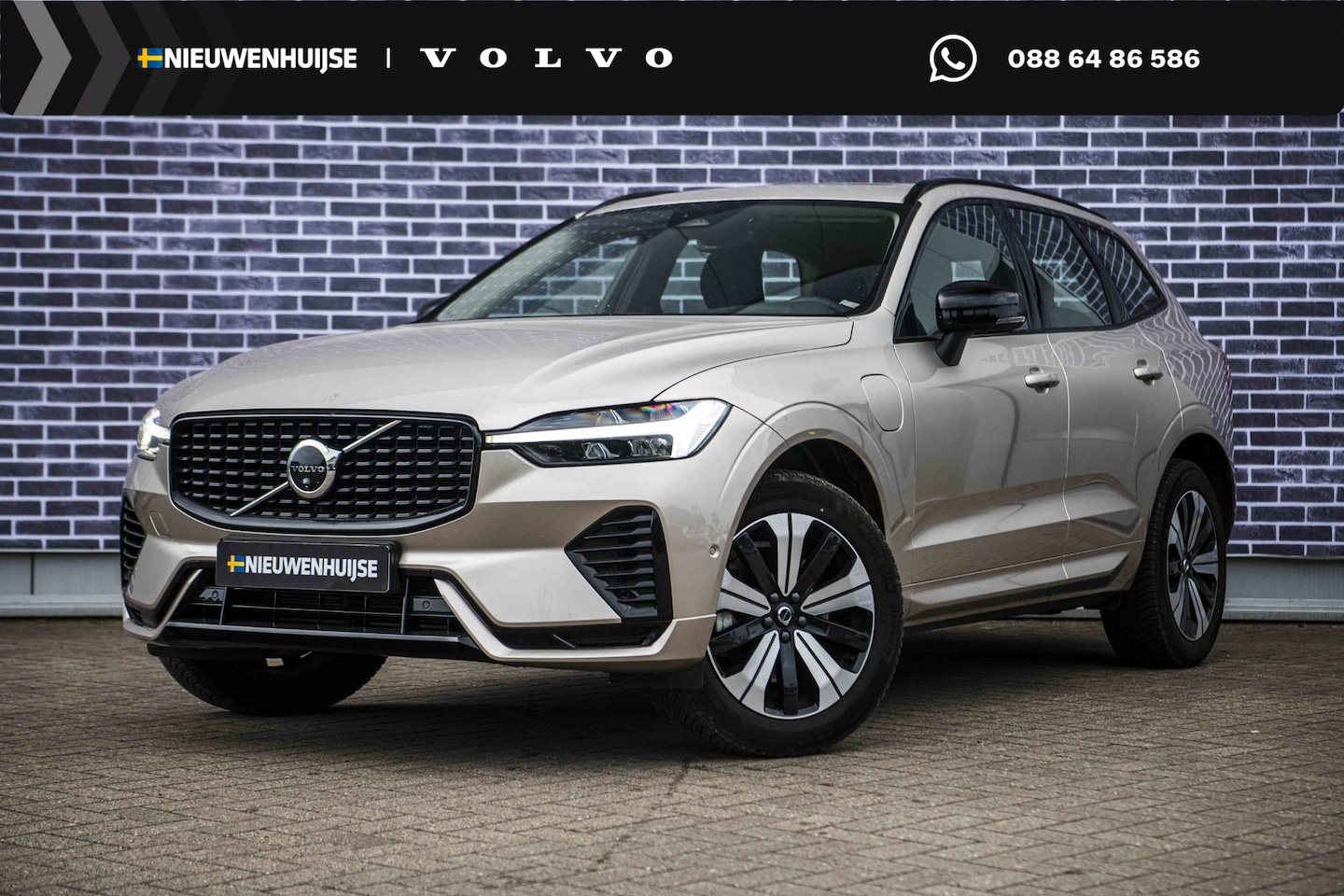 Volvo XC60 - 2.0 T6 Plug-in hybrid AWD Plus Dark | 360 Camera | Schuif-/Kanteldak | Stoel-/Stuurverwarm - AutoWereld.nl