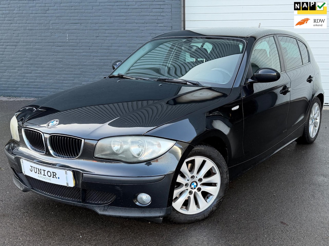 BMW 1-serie - 116i Business Line AIRCO/CRUISE/LMV/NAP - AutoWereld.nl