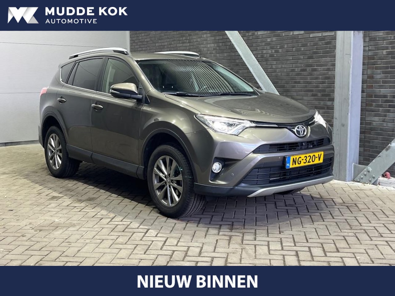 Toyota RAV4 - 2.0 VVT-i AWD Executive Business | 67dkm! | Automaat | Trekhaak | Vol-Leder | 360° Camera - AutoWereld.nl
