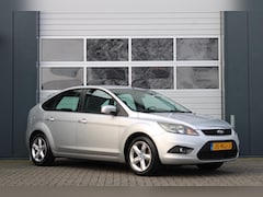 Ford Focus - 1.6 Comfort 5-Deurs Airco/Cruise/Bluetooth/Elek.Ramen/C.V./RadioCD.AUX/16"LM/Trekhaak/1e.E