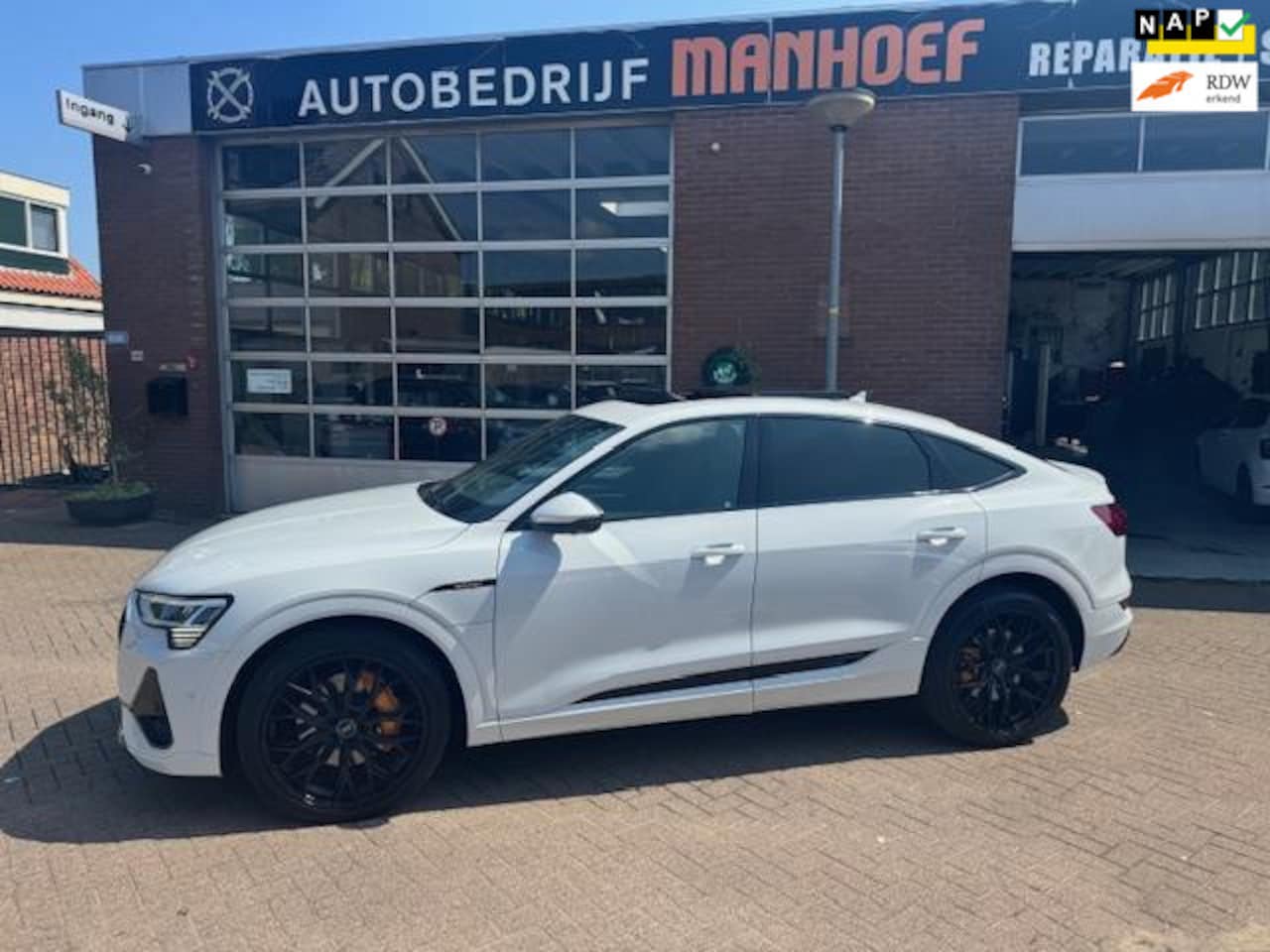 Audi e-tron Sportback - 55 quattro S edition 408 PK Panoramadak - Sportback - Keramische Coating - Full Leder S-Li - AutoWereld.nl