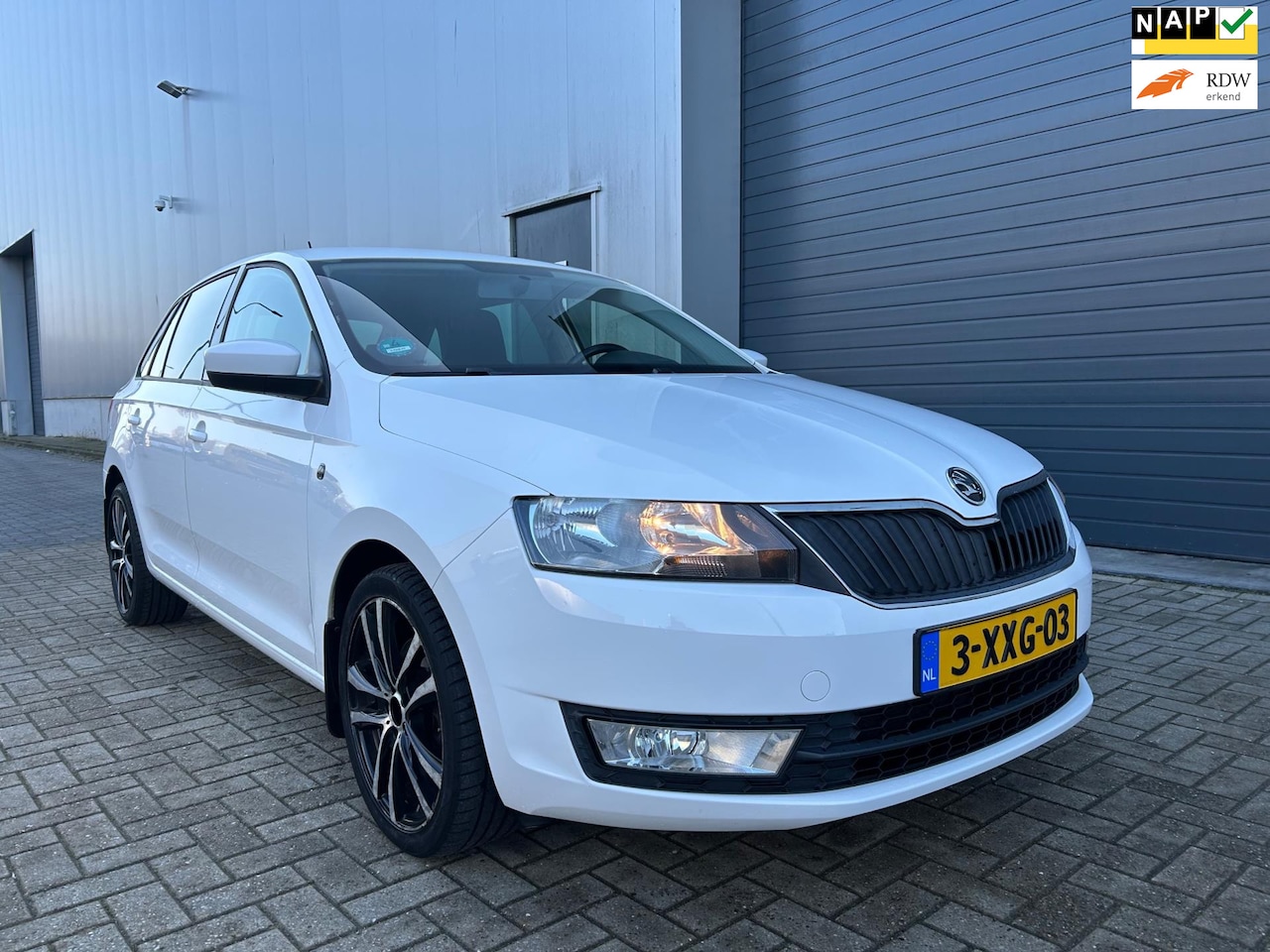 Skoda Rapid Spaceback - 1.2 TSI Elegance NAVI CLIMA PDC - AutoWereld.nl