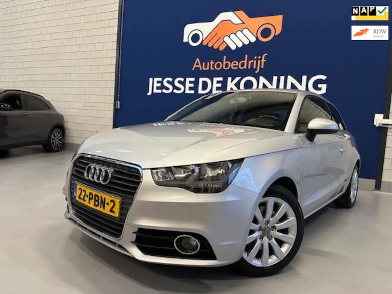 Audi A1 - 1.4 TFSI Attraction Pro Line Business /bj.2011 / kleur: grijs / navigatie/cruise /nieuwe d - AutoWereld.nl