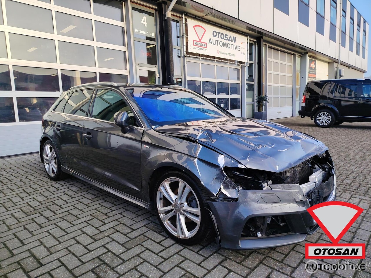 Audi A3 Sportback - 30 TFSI Sport S Line DSG LEER NAVI DRIVE-SELECT - AutoWereld.nl