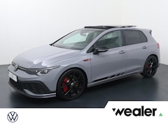 Volkswagen Golf - 2.0 TSI GTI Clubsport | 301 PK | Panoramadak | LED matrix IQ.Light koplampen | 19" LM velg