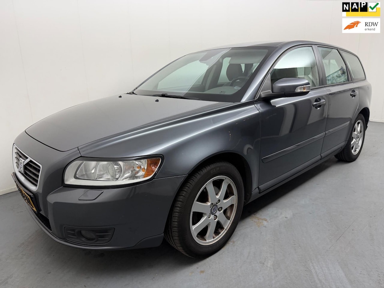 Volvo V50 - 1.8 Edition I. # Trekhaak # Nap # Lmv - AutoWereld.nl