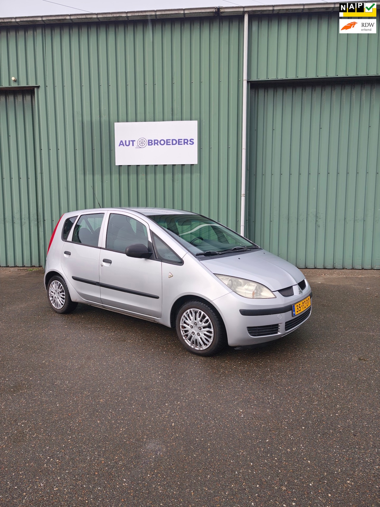 Mitsubishi Colt - 1.5 Invite - AIRCO - TREKHAAK - 5 DEURS - ONDERHOUDEN - AutoWereld.nl