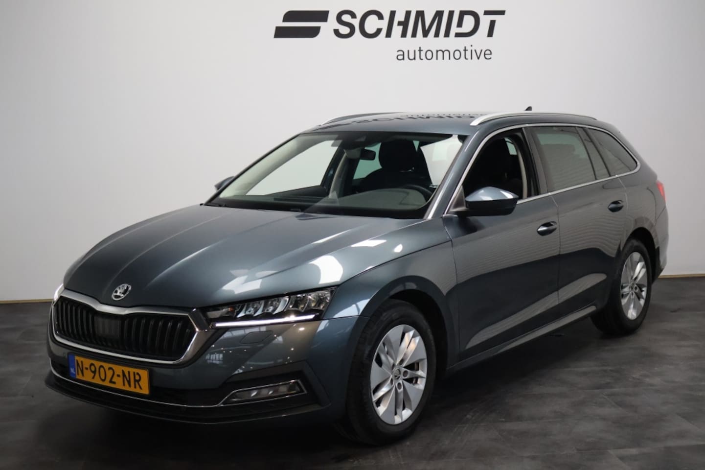 Skoda Octavia Combi - 1.5 TSI First Edition 150PK | Trekhaak | Stoelverwarming | Carpl - AutoWereld.nl