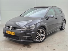 Volkswagen Golf - 1.0 TSI Highline Business R