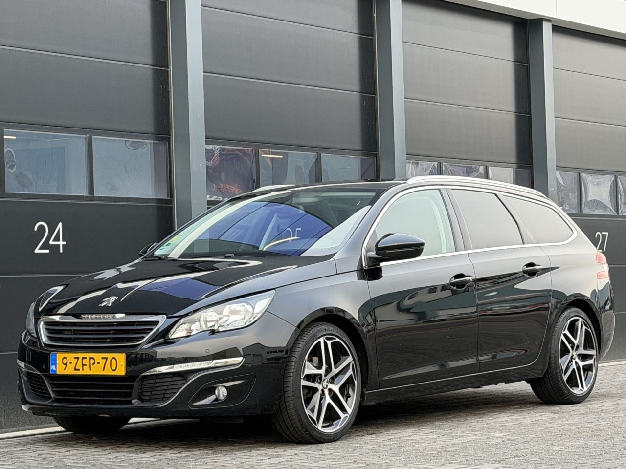 Peugeot 308 - 1.6 BlueHDI Blue Leer Clima EURO-6 - AutoWereld.nl