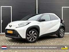 Toyota Aygo X - 1.0 VVT-i MT Pulse | Bi-Tone | Climate control | Achteruitrijcamera | Carplay | NL-auto