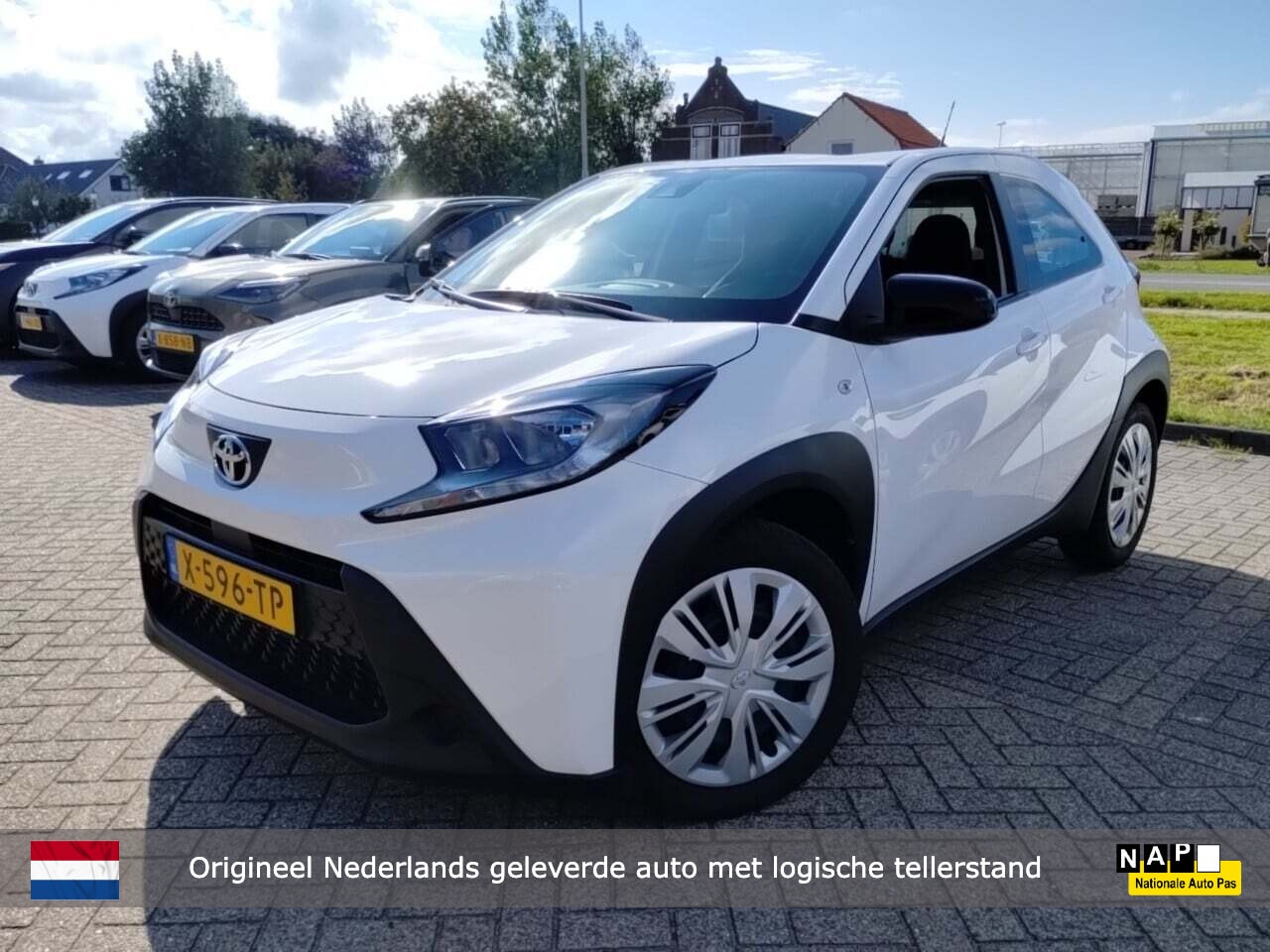 Toyota Aygo X - 1.0 VVT-i MT Play | Airco | Achteruitrijcamera | Carplay | NL-auto - AutoWereld.nl