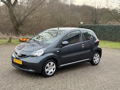 Toyota Aygo - 1.0-12V + AIRCO I NETTE AUTO I ZEER LEUK I NWE APK