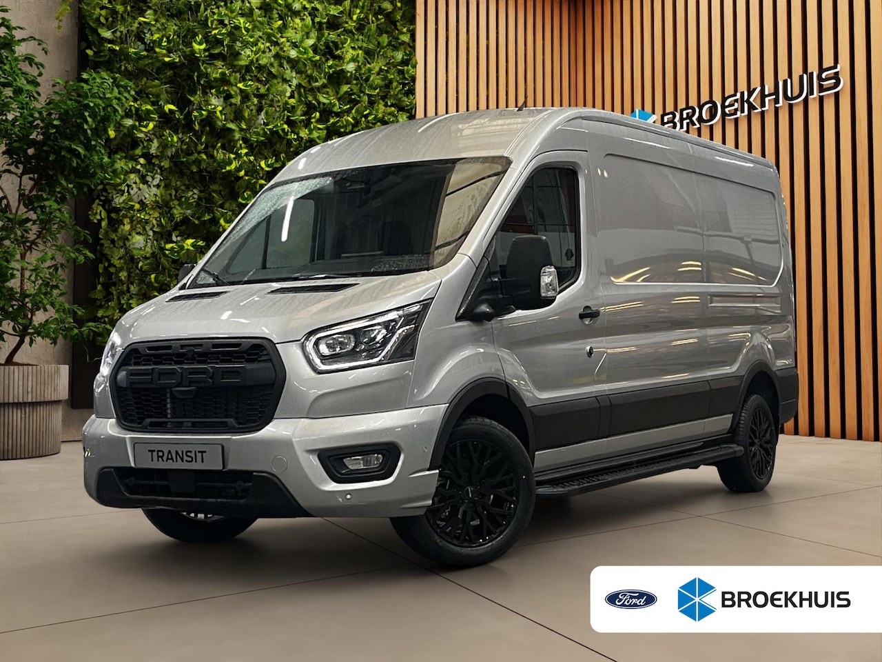 Ford Transit - 350 L3H2 | 165PKFWD | Raptor Grille | 19'inch | Volledig Leder | Zwarte accenten rondom | - AutoWereld.nl