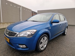 Kia Cee'd - 1.6 CVVT X-ecutive