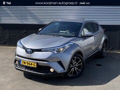 Toyota C-HR - 1.8 Hybrid Bi-Tone Plus Trekhaak, dodehoek detectie, navigatie, stoel- & stuurverwarming,